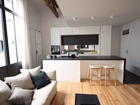 echoppe de 118 m2 talence barrière saint genès