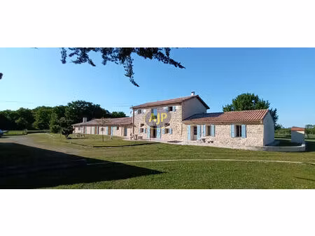 demeure saint vivien de medoc 13 pièce(s) 550 m2