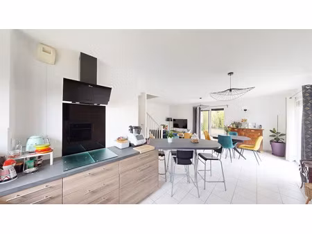 vente maison 4 pièces 89 m² à la salvetat-saint-gilles (31880)  260 000 €