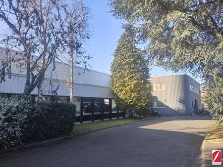 bureau de prestige de 769 m2 en location - saint-fargeau-ponthierry  france