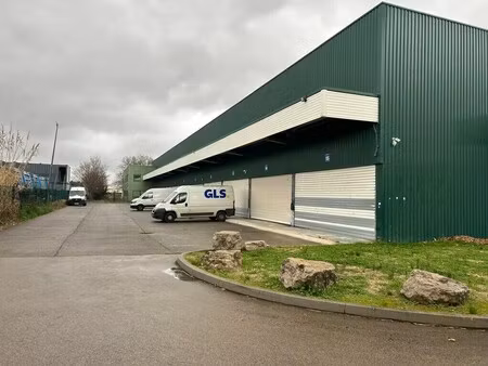 location entrepôt vitrolles 13127 2611m²