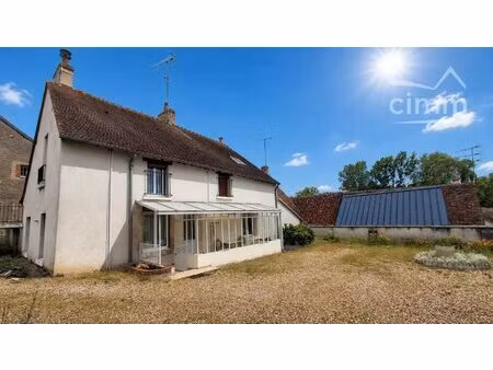 a vendre  huisseau sur cosson  maison composée de 2 chambres + 1 bureau