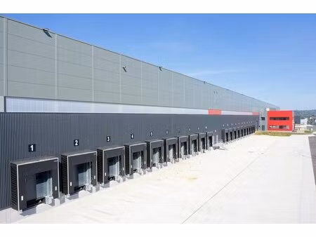 location entrepôt pléchâtel 35470 15264m²