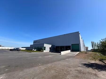 location entrepôt seclin 59113 4885m²