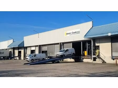 location local d’activités saint etienne du rouvray 76800 2023m²
