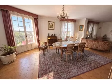 magnifique appartement bourgeois