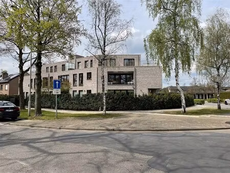 2-slaapkamer appartement met autostaanplaats en berging