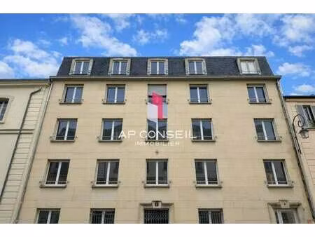 location bureaux 92 m² à 679 m²