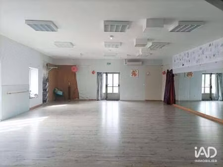 vente bureaux et commerces à nancras (17600) : à vendre / 145m² nancras