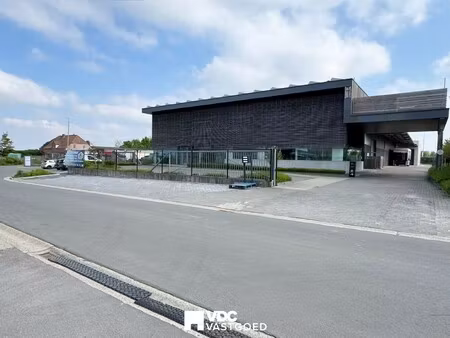 representatief bedrijfscomplex met kantoren  dubbele industriehal  vergaderfaciliteiten  w
