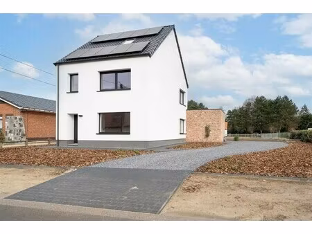 energiezuinige woning te huur in begijnendijk!