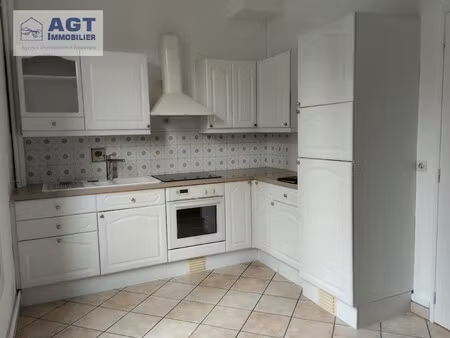 location appartement 2 pièces 48m² beauvais 60000