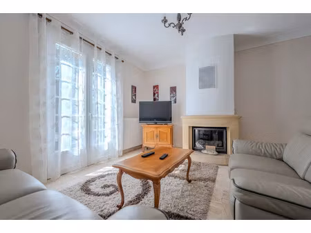 vente maison 4 pièces 107.4 m² à saint-julien-des-landes (85150)  329 500 €