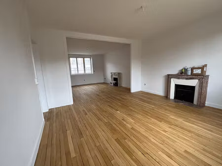 location appartement 4 pièces 96m²