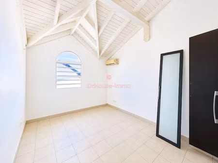 vente maison 4 pièces 91.7 m² à saint-martin (97150)  346 800 €