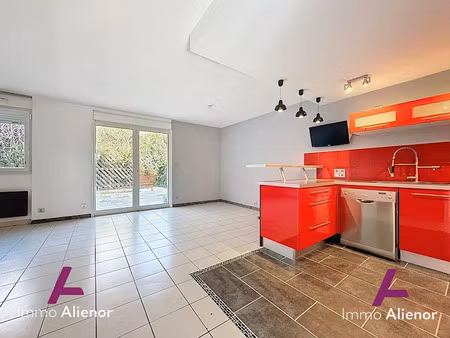 vente maison 5 pièces 90 m² à begles (33130)  349 000 €