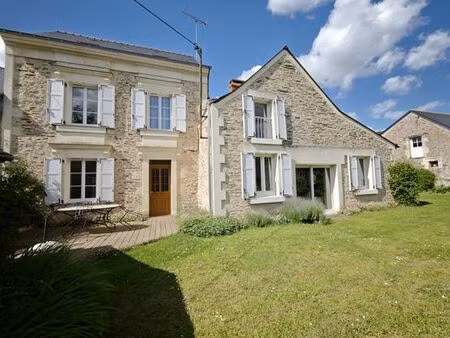 maison de 7 pièces de luxe en vente à brissac-quincé  france