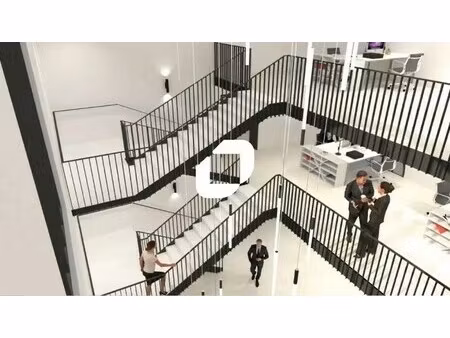 location bureaux 656 m²