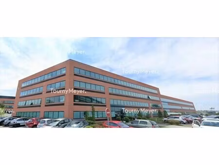 location bureaux 60 m² à 2 780 m²