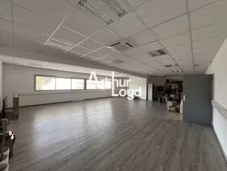 location bureaux fréjus 83600 100m²
