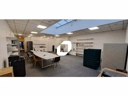 location bureaux 297 m²