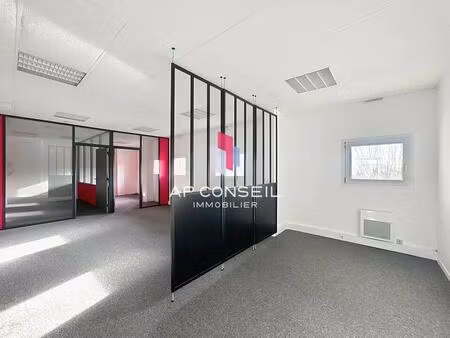 location bureaux 63 m²