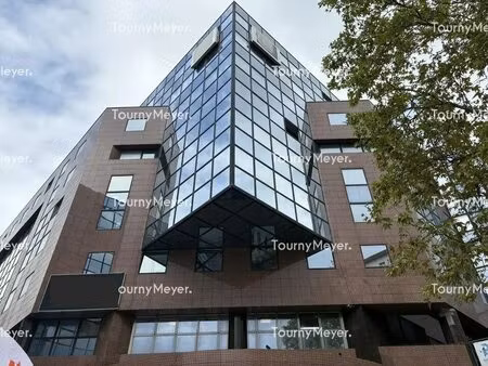 location bureaux 2 076 m²