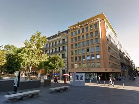 location bureaux 318 m²