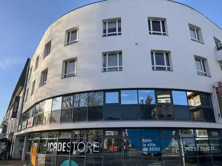 location bureaux 74 m²