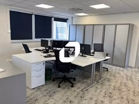 location bureaux 209 m²