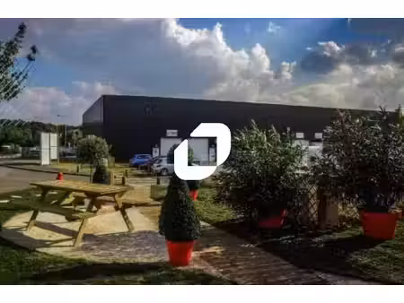 vente local d’activités 405m²