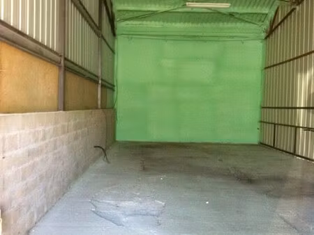 garage hangar box de stockage local professionnel