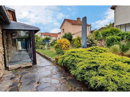 location maison 4 pièces  80.00m²  maisons