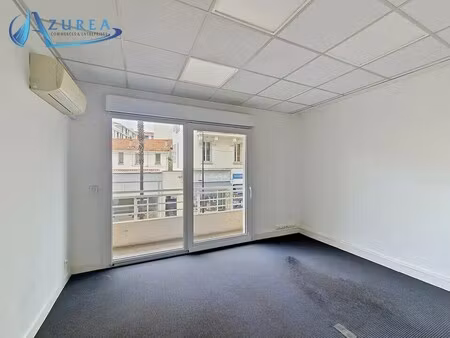 location bureaux 96 m²