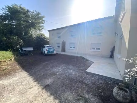 location maison 5 pièces  152.51m²  lamillarié