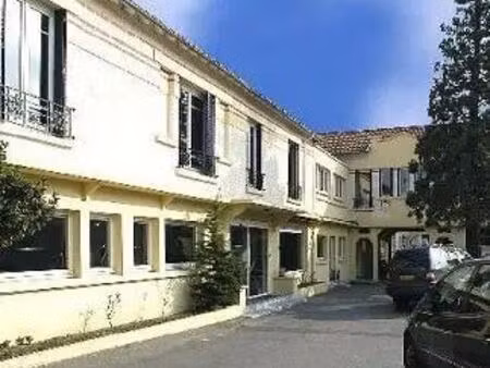 location bureaux 210 m²