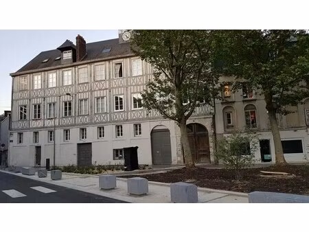 location bureaux 177 m²