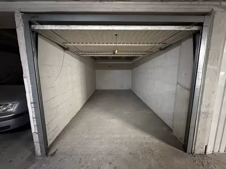 location commerce à mandelieu-la-napoule (06210)