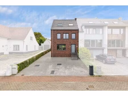 instapklare  energetische woning met garage