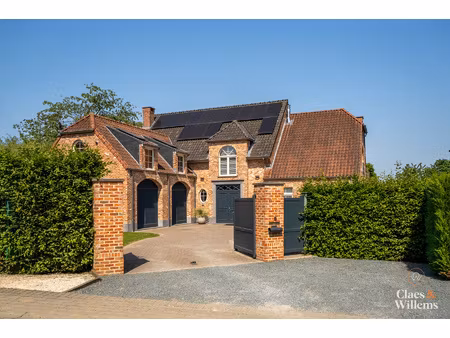 huis te koop in dilbeek met 5 slaapkamers
