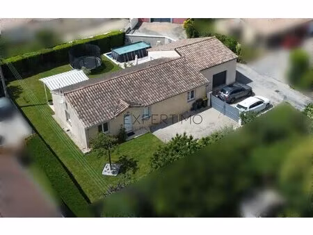villa t5 de plain-pied avec jardin et terrasse à tournus