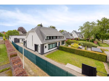 huis te koop in ranst met 3 slaapkamers