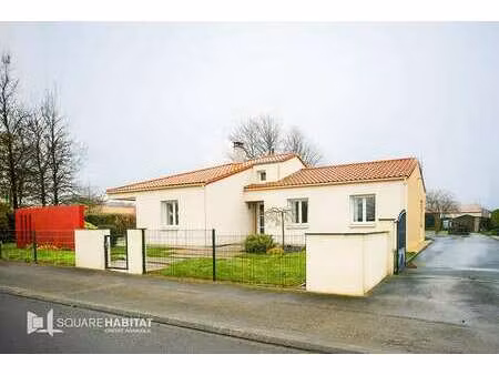 vente maison aux herbiers (85500) : à vendre / 125m² les herbiers