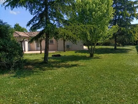 charmante maison en très bon état à varen sur 2050m2 de terrain