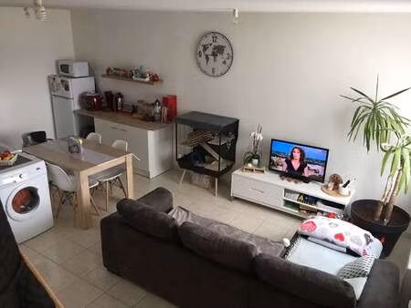 location maison à montreuil-sur-loir (49140) : à louer / 56m² montreuil-sur-loir