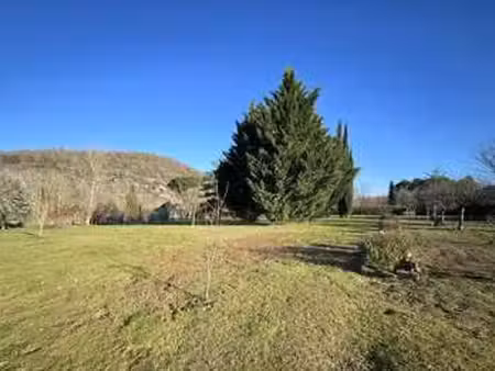 vente terrain à luzech (46140) : à vendre / 2500m² luzech