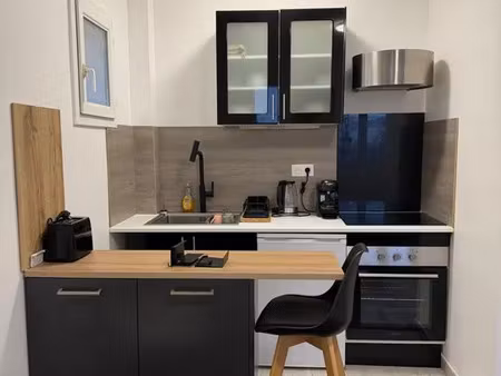 location appartement 1 pièce 18 m² à puteaux (92800)