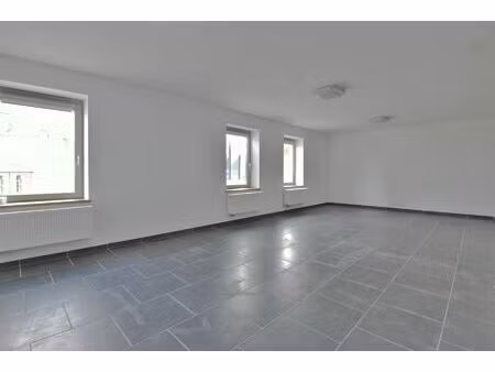 appartement à louer à rue de l'eglise 10 braine-l'alleud (vbe24779)