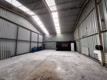 location local industriel 150 m² à brest (29200)