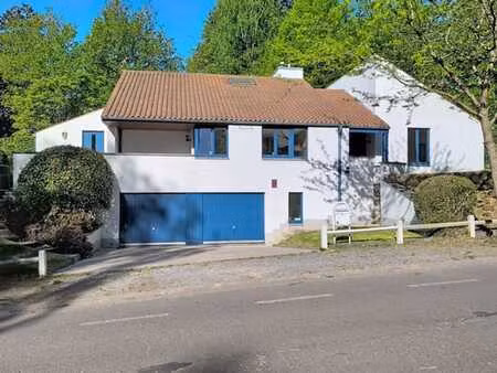 villa lumineuse avec pièces de vie au rez sur ±11a -overijse